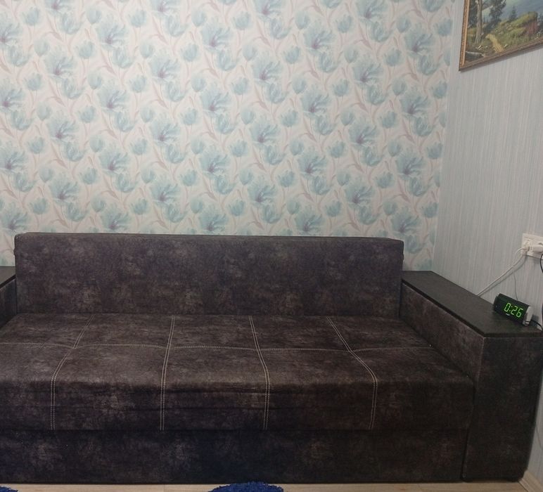 Продам диван еврокнижка ТОРГ