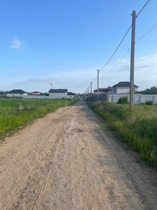 Земельна ділянка 7 соток у Таїрово — комунікації вже підключені