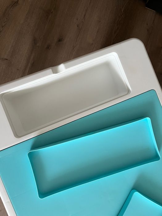 Дитячий стіл і стілець