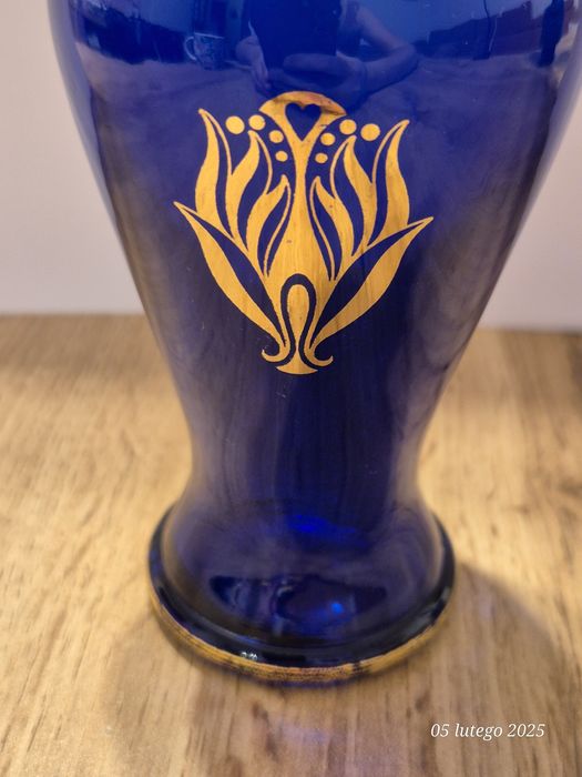 Targ staroci. Vintage. Avon szklany dzbanek z korkiem