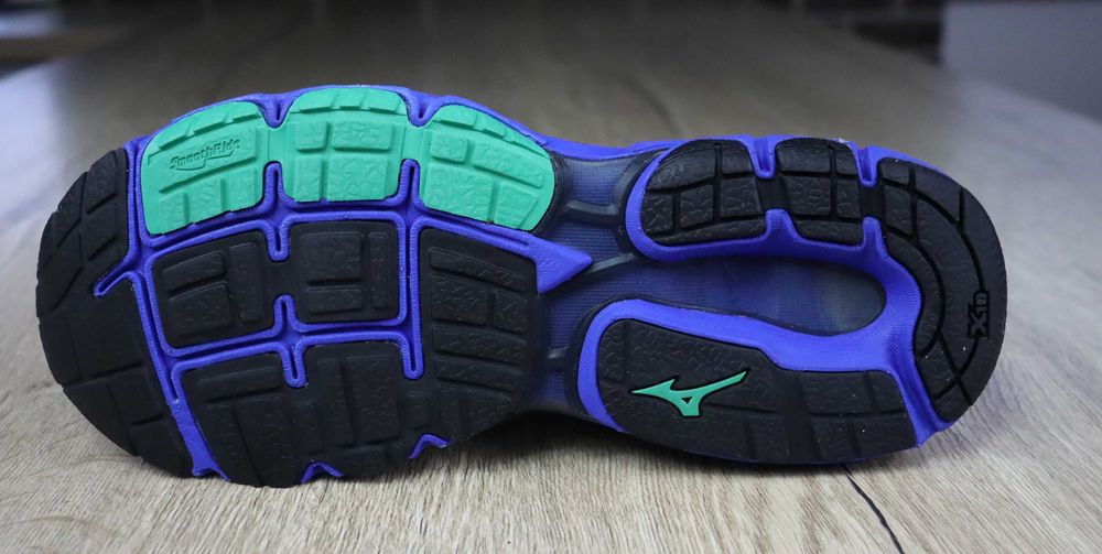 Mizuno Wave Inspire 10 męskie biegowe 43 ( 28,5 cm)