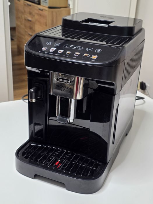 Ekspres Delonghi Magnifica Evo