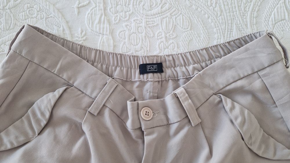 Calções beje tamanho M