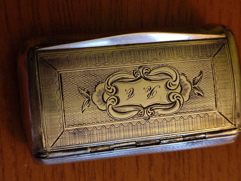 Srebrna tabakierka