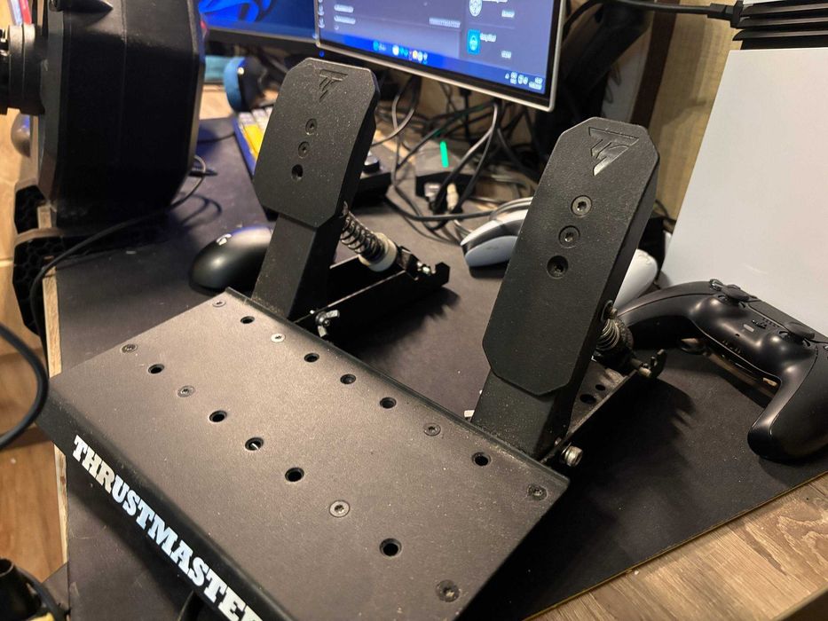 Ігрове кермо Продам Thrustmaster T598