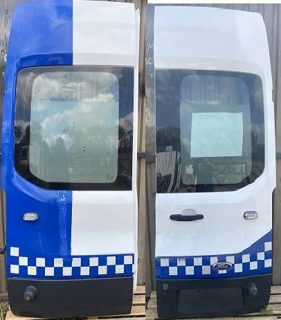 Komplet drzwi  Lewe i Prawe Ford Transit MK8 Tylnie   tył prawe i lewe max L4 h3