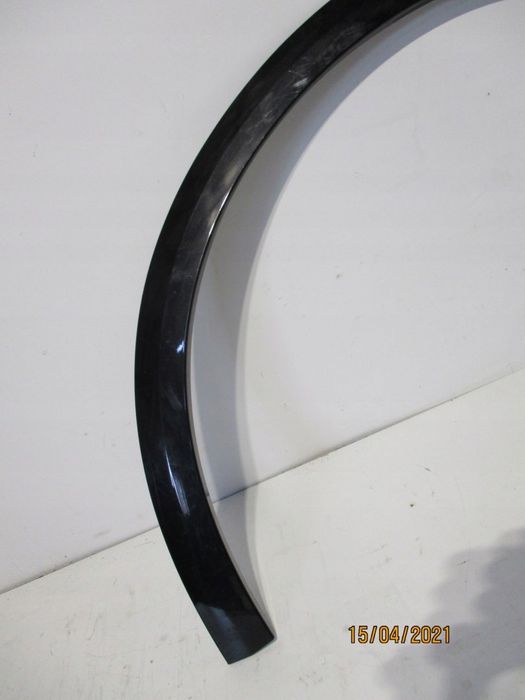 Nakładka Listwa Na Błotnik Audi Q8 4M8853718J 4M8853717J