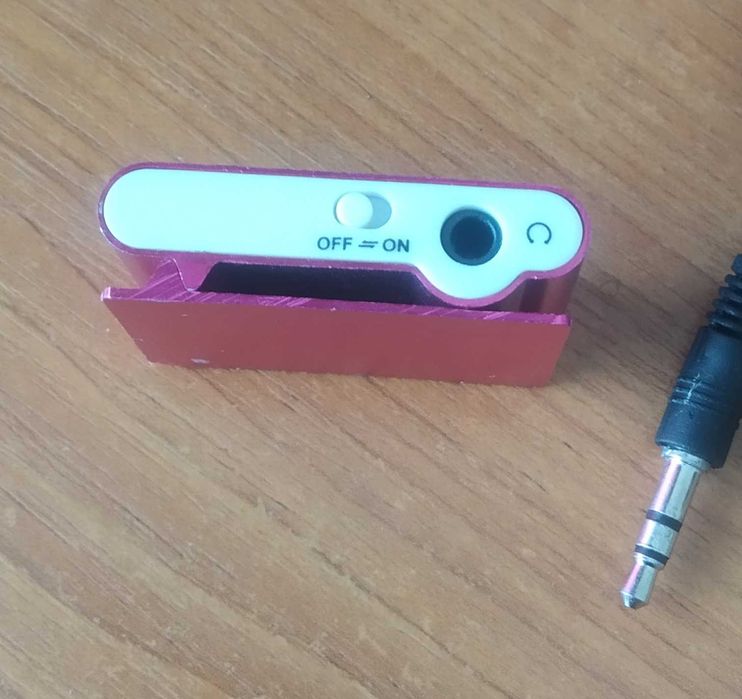 MP3 плеєр  у вигляді касети,кліпси
