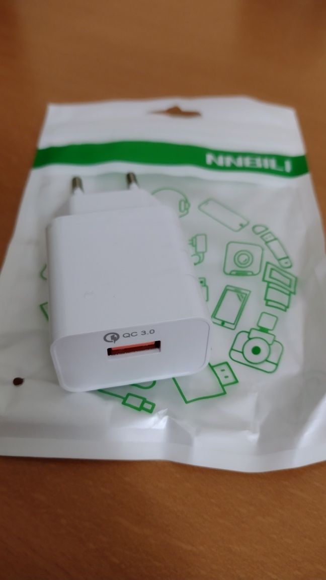 Usb адаптер питания. Быстрая зарядка 18 ватт. Блочок Samsung: 120 грн ...