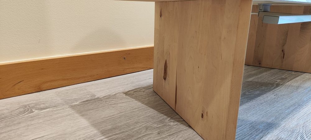 Base elevatória para monitores