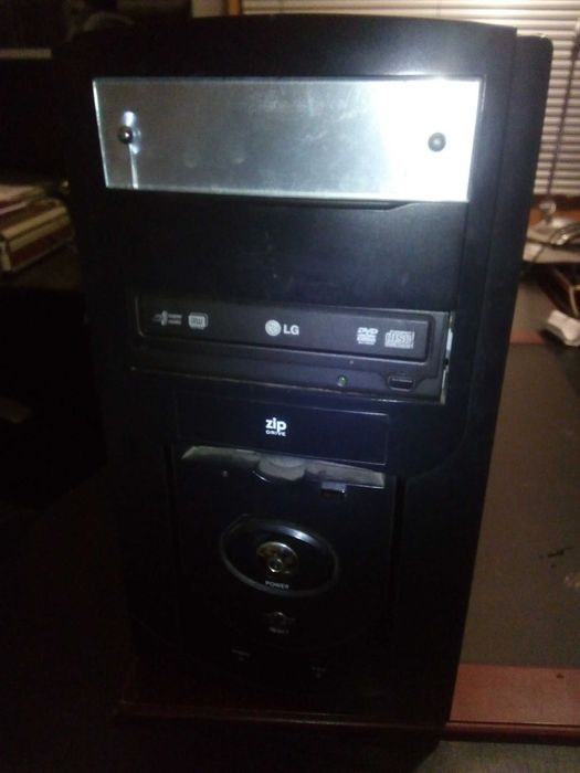 Комп (комплект) з програмою каса та сканером