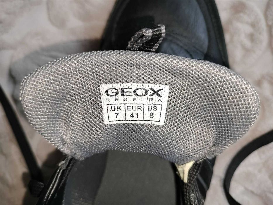 Buty sportowe Geox, rozm.41/27cm, ciemny granat, stan BDB