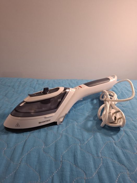 Ferro de engomar "portátil"64729935149059124