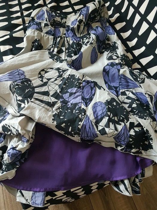 Sukienka Numph S diamenty dekolt serce