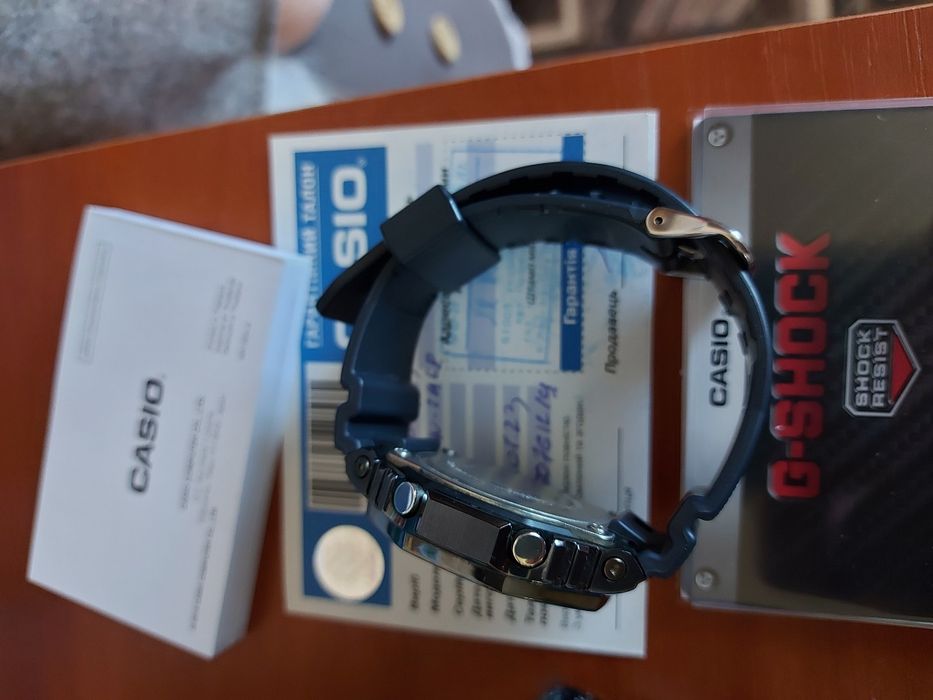 Продам мужские наручные часы Casio G-SHOCK Classic GM-2100N-2AER