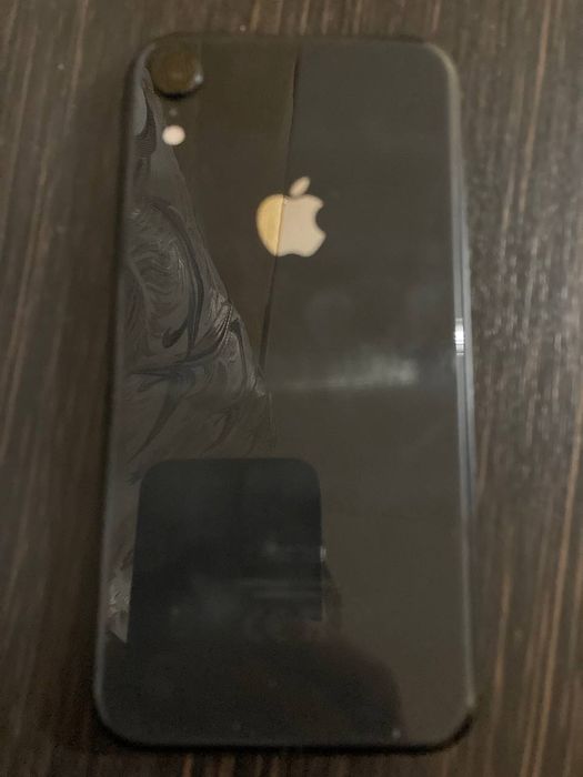 iPhone XR на 128