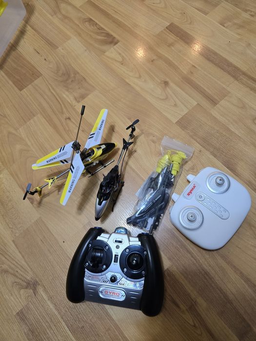 Набір вертольотів Syma на радіокеруванні (2 шт. + запчастини)