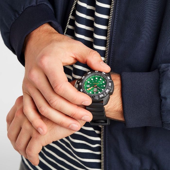 Luminox XS.1567 Scott Cassell Deep Dive 1550 SAPPHIRE 45 mm. 300 MT.