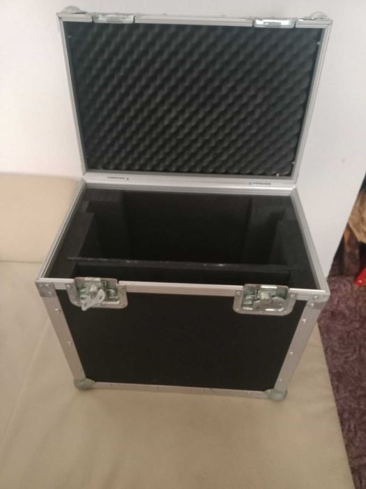 продам або обміняю рек кейс