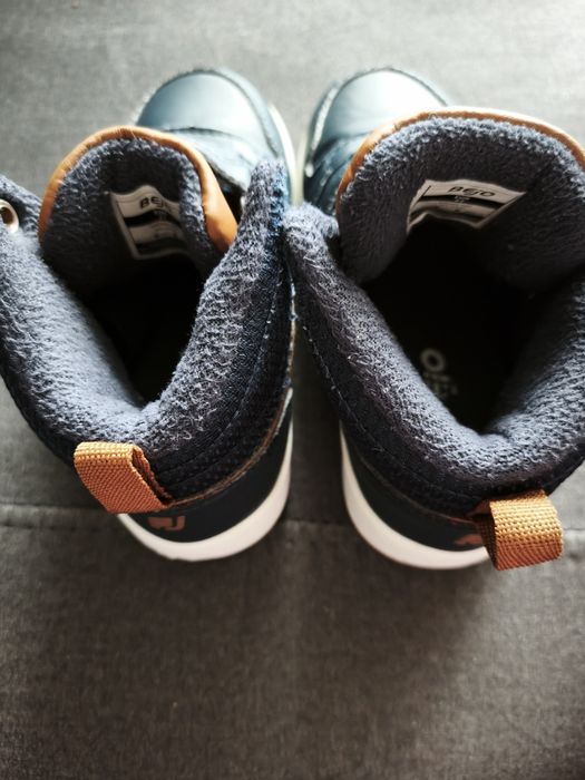 Buty z ociepleniem w bardzo dobrym stanie