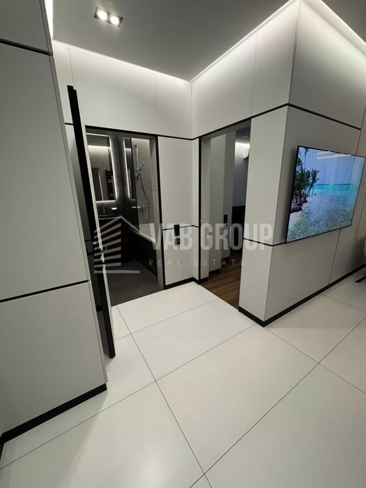 Без% Продаж квартири з новим ремонтом в ЖК Кришталеві Джерела,єОселя