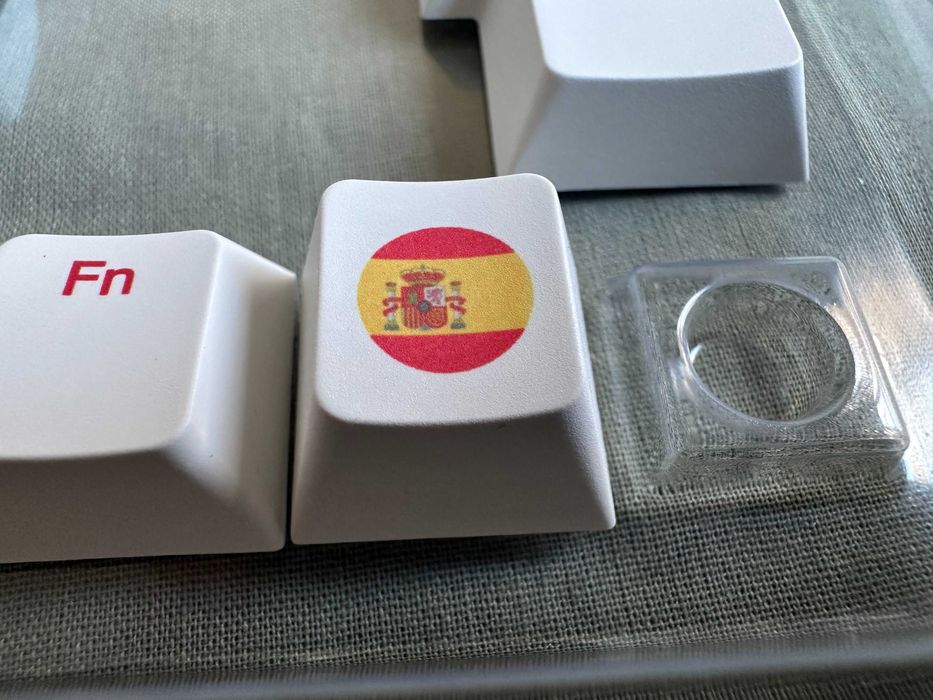 Conjunto de keycaps PBT Doubleshot Ducky ISO-ES español novo
