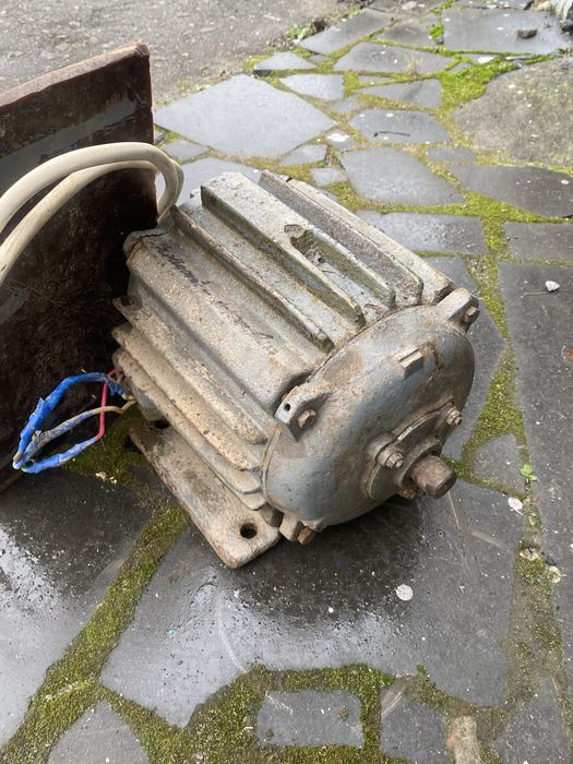 Мотор електричний 2,7кв