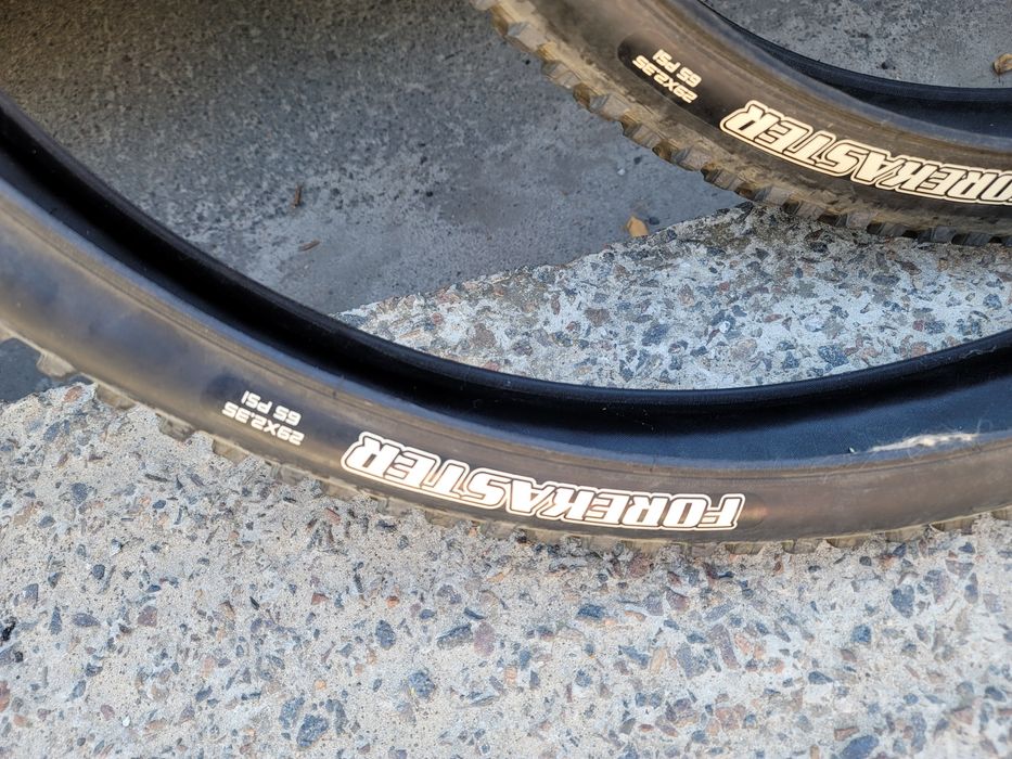 Покришки Maxxis Forekaster за шт. велопокришки