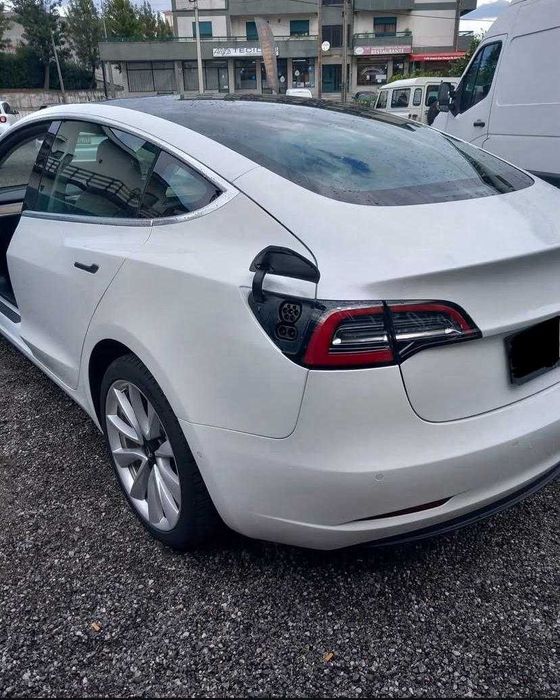 Tesla Model 3 Long-Range Dual Motor AWD