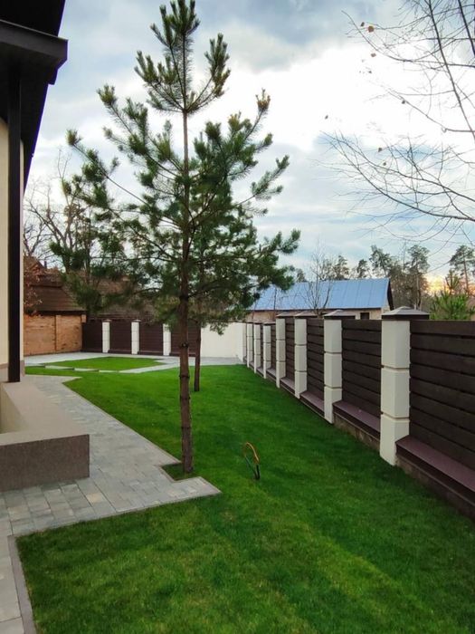 Продам будинок в санаторно-курортній зоні м. Києва (Пуща-Водиця )