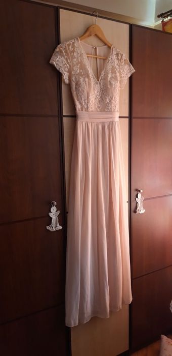 Сукні для персикового весілля