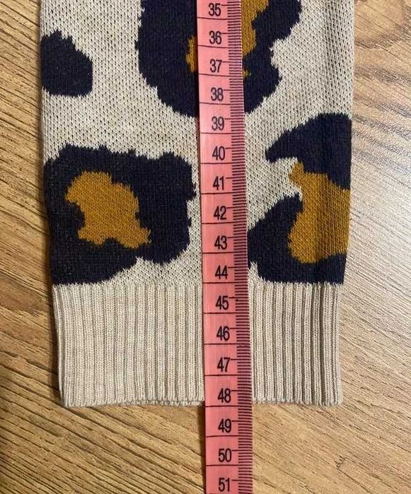 Sweter damski H&M M | beżowy, z nadrukiem pantery, długi rękaw