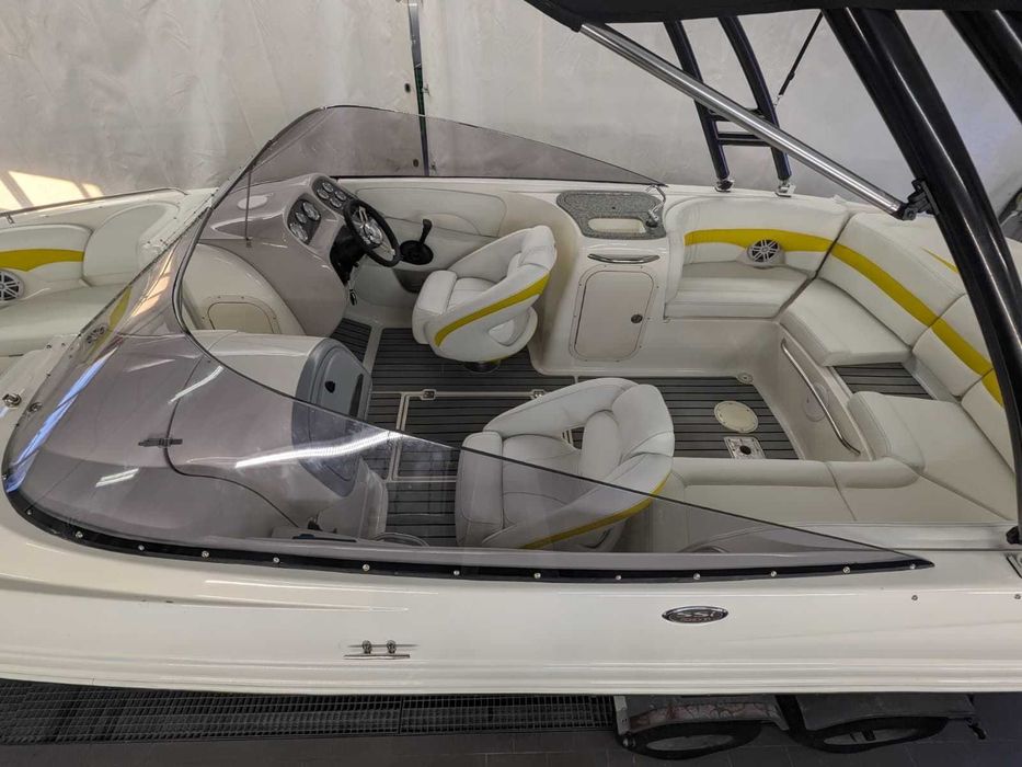 Łódź motorowa Chaparral 246 SSI- po totalnej renowacji-GWARANCJA