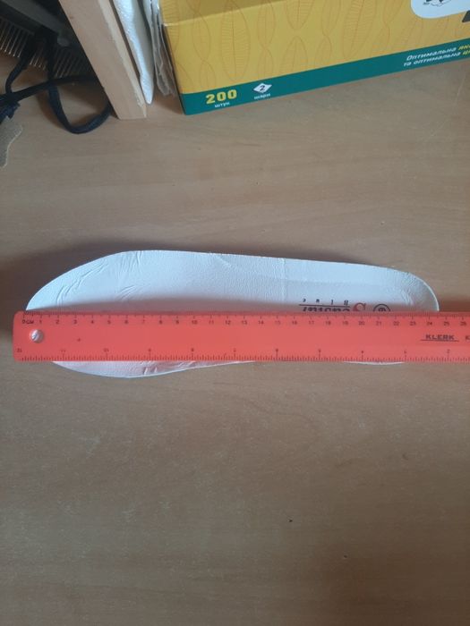 Кросівки жіночі   .