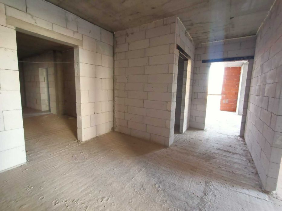 3 кімнатна квартира на Хоткевича - новобудова. Розтермінування