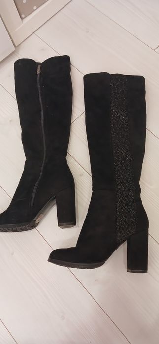 зимові чоботи з екозамші