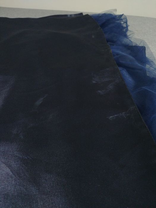 Dwuczęściowa Suknia Balowa, Wieczorowa z haftowaną koronką (sukienka)