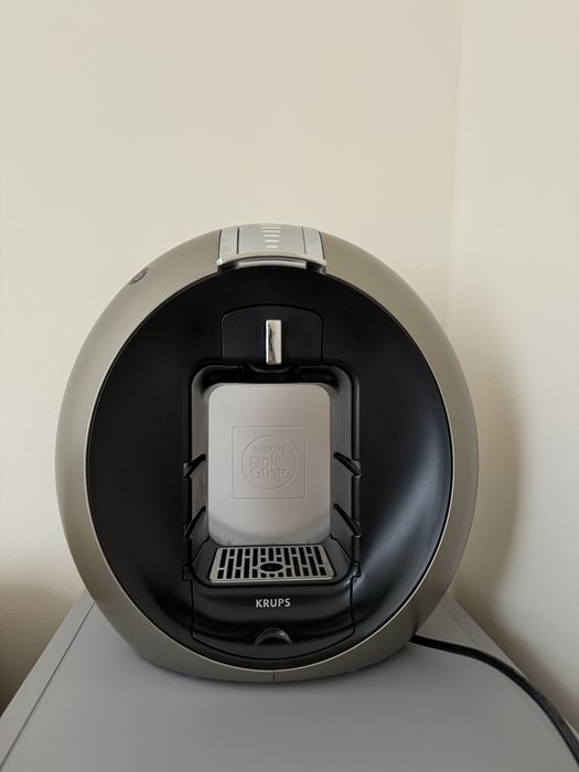 Капсульна кавоварка «Krups Nescafé Dolce Gusto Circolo».