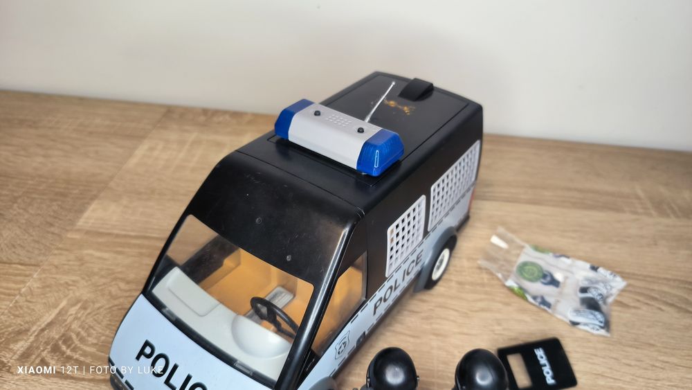 Playmobil zestaw 6043 van policyjny