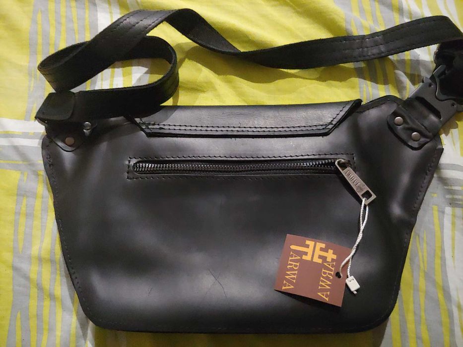 Сумка чоловіча на пояс через плече з натуральної шкіри TARWA Чорний