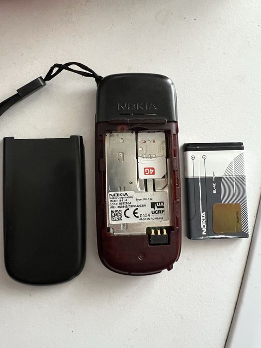 телефон Нокиа 1661-2