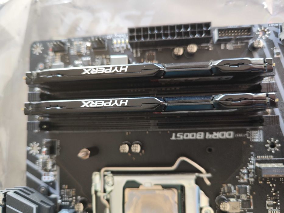 Bundle Intel MB + I5-9400F + 16GB + 1660 Super + watercooler