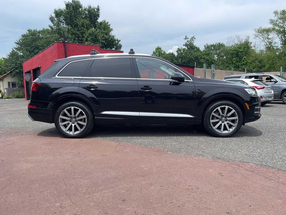 Audi Q7 45 TFSI quattro Premium Plus      2019