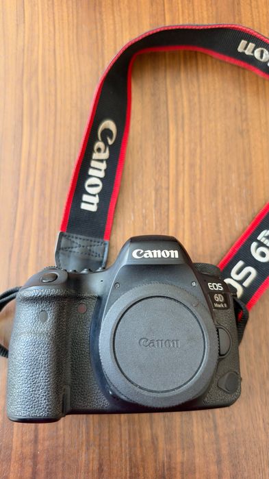 Câmera Cânon 6D Mark II