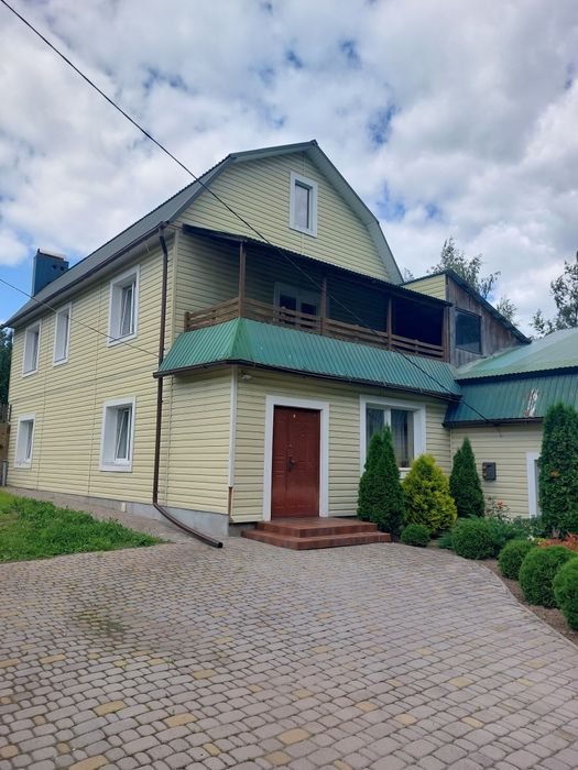 ПРОДАМ цегляний будинок в смт.Локачі