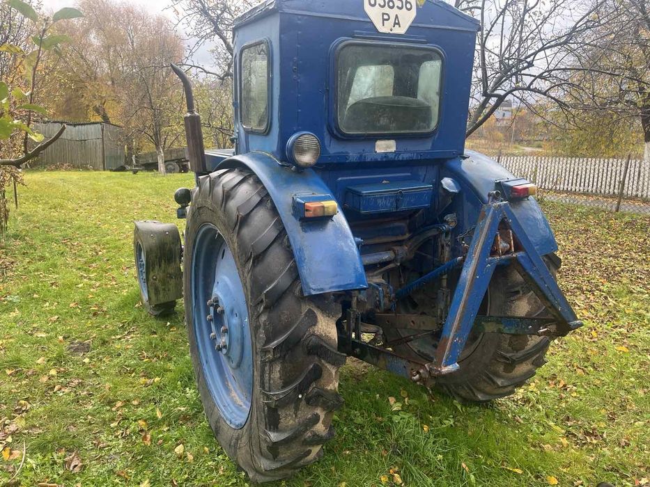 Трактор ЛТЗ Т-40АМ