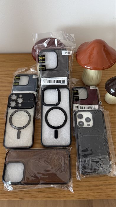 Capas iPhone 14Pro (Várias)