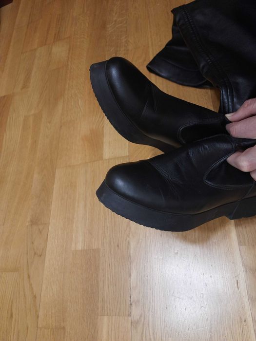 Стильные высокие ботфорты. 39 размер