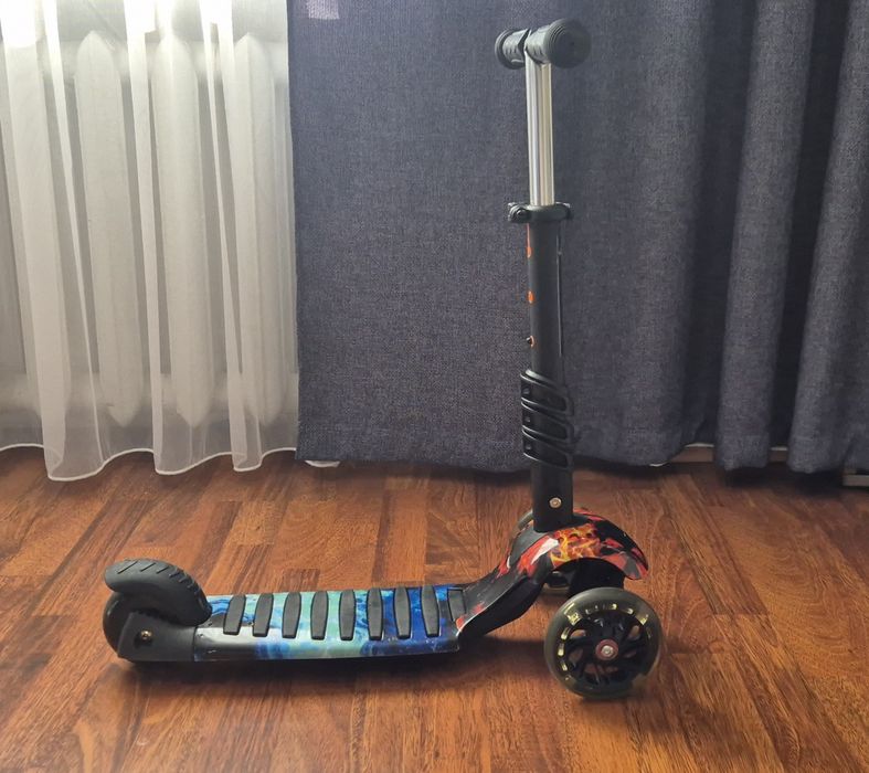 Дитячий триколісний самокат Best scooter