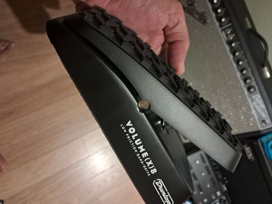 Dunlop Volume DVP5 X(8) - Junior size.